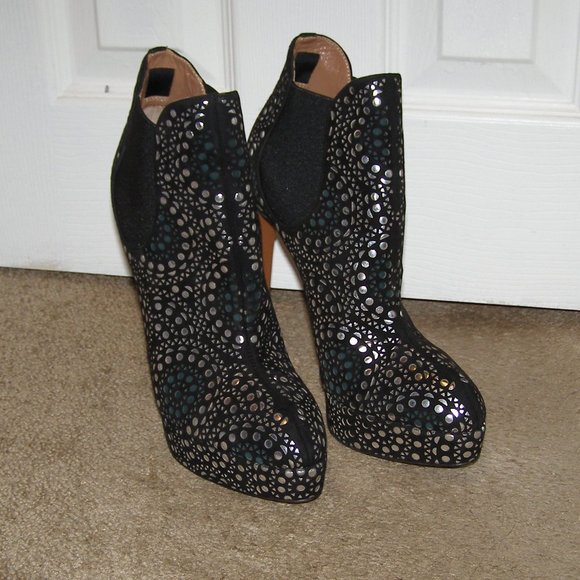 NEW w/box size 39.5/9 ALAIA platform ankle boots laser cut design - Picture 8 of 16